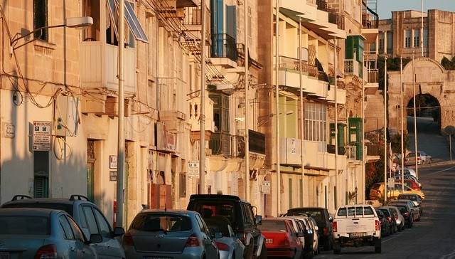 Tỉ lệ xe cộ ở Malta lên đến 579 xe trên 1000 người