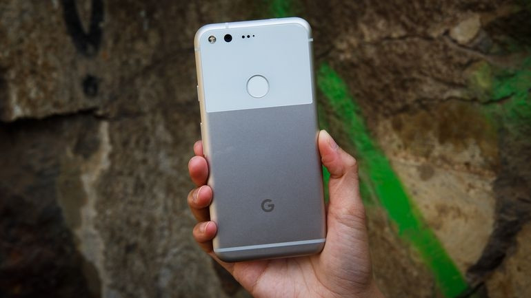 Google Pixel được đánh giá là smartphone tốt nhất hệ mặt trời đến thời điểm hiện tại