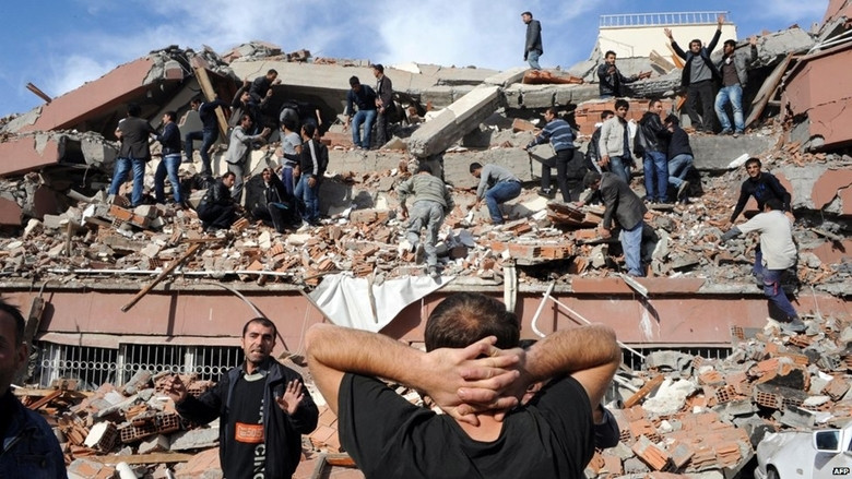 Trận động đất kinh hoàng xảy ra vào thứ 6 ngày 13 ở Thổ Nhĩ Kì