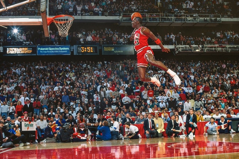Huyền thoại bóng rổ của thập kỷ 90: Michael Jordan