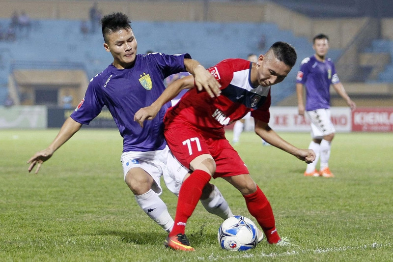 Cầu thủ trẻ Quang Hải đã có một mùa giải vô cùng ấn tượng với Hà Nội T&T.