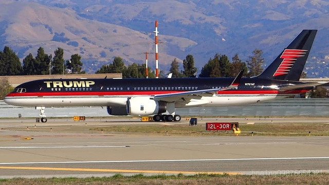 Boeing 757 của ông Trump