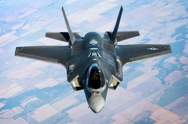 Hệ thống chiến đấu cơ Lockheed Martin’s F-35 có giá 400 tỉ USD