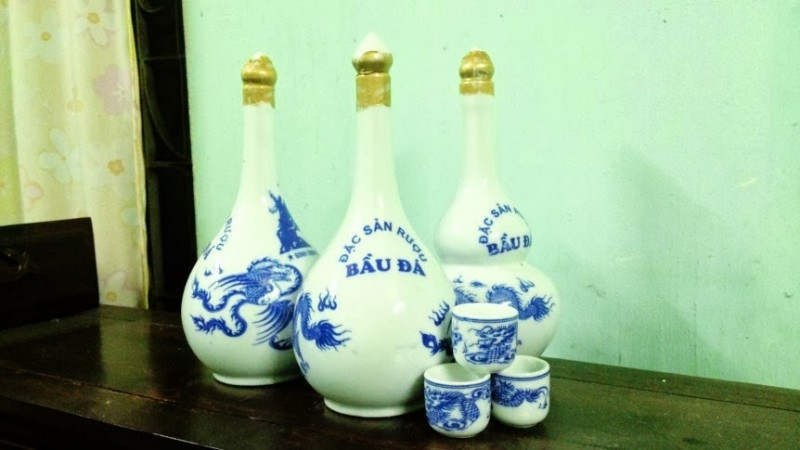 Rượu Bàu Đá là thương hiệu rượu truyền thống bắt nguồn từ vùng đất Bình Định