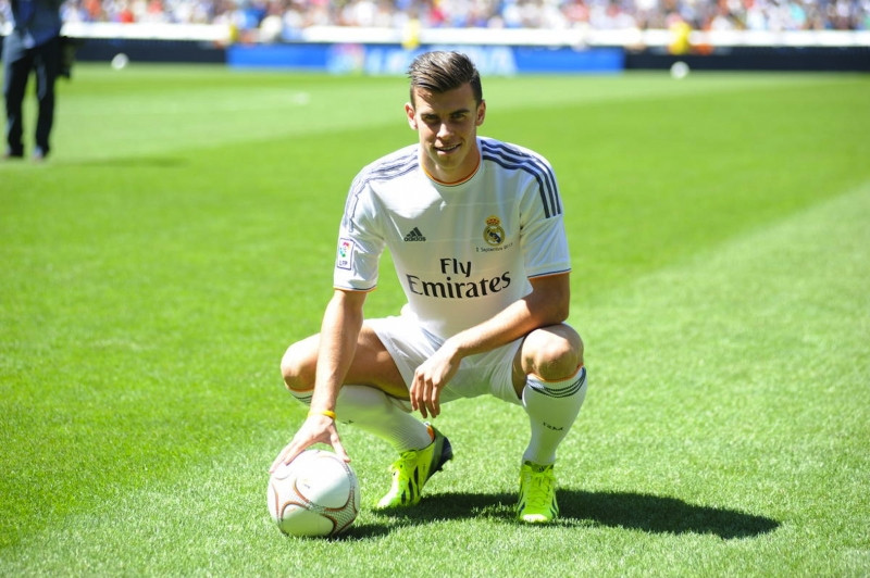 Hình ảnh Bale ra mắt Real Madrid