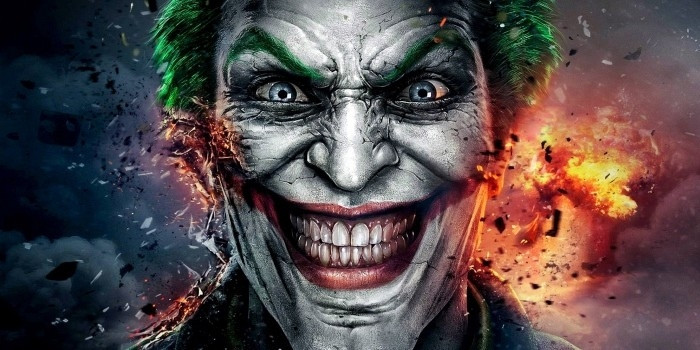 Joker - luôn quái dị và khác biệt.