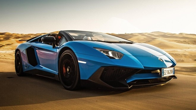 Xếp vị trí thứ 4 là mẫu Lamborghini Aventador SV Roadster