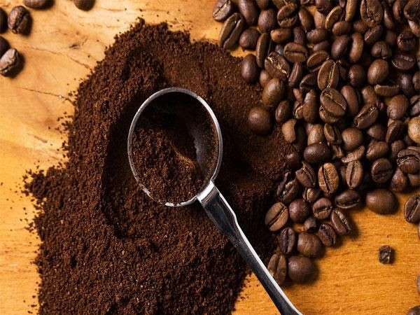 Cà phê pha tạp luôn có màu nâu đen hoặc đen khá đậm