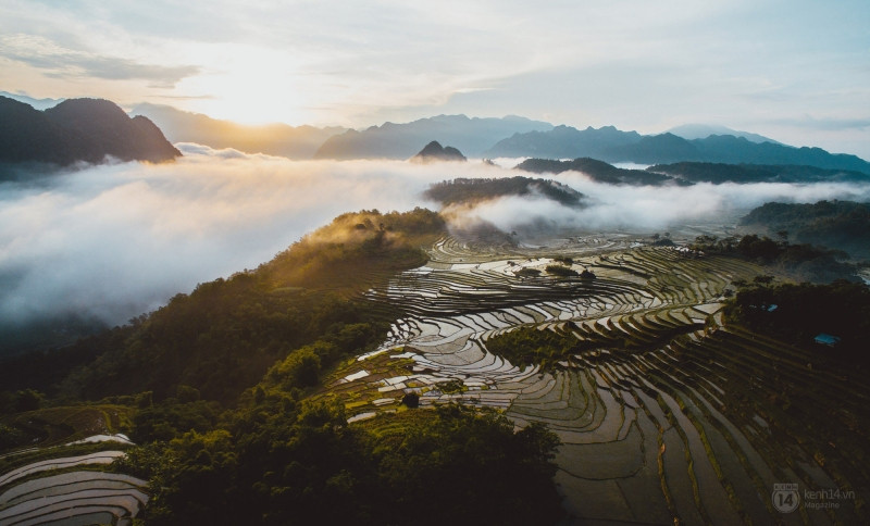 Mây trên đỉnh Pù Luông