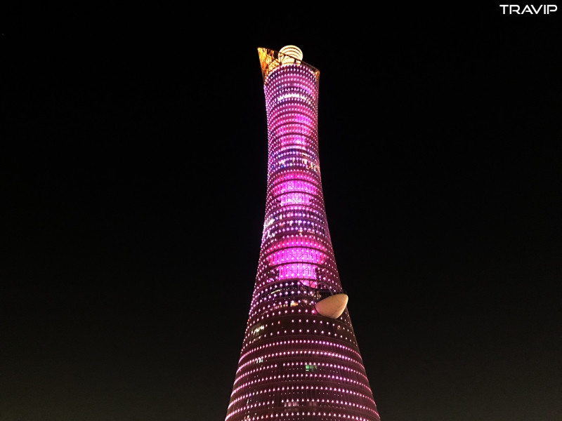Tòa tháp ngọn đuốc là biểu tượng của Asia Games năm 2006