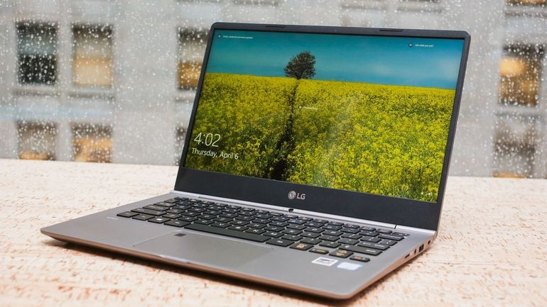 Laptop LG Gram 13 cực mỏng nhẹ nhưng vô cùng bền chắc