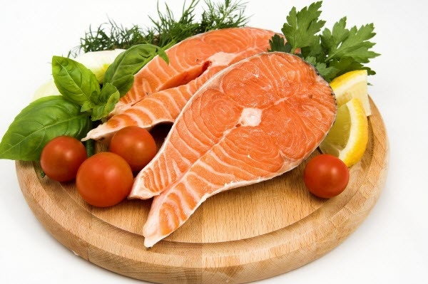 Bạn nên chọn các loại cá ít béo như: Cá Rô, Diêu Hồng, Chép...