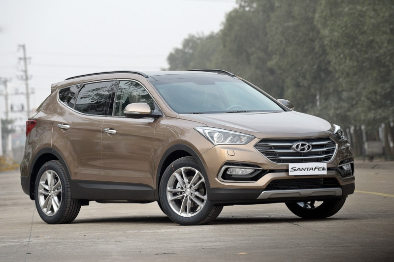 Hyundai SantaFe mẫu xe oto 7 chỗ nổi bật ở thiết kế đẹp cùng nhiều tiện nghi hiện đại