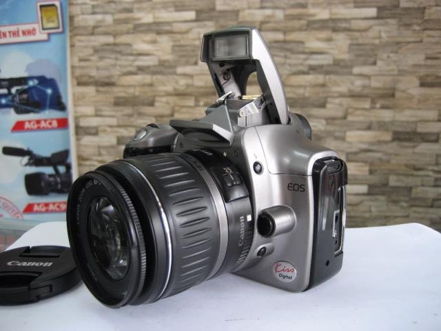 Canon EOS 300 - máy ảnh được ưa chuộng nhất