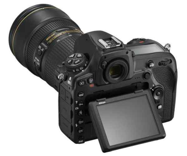 Nikon D850 xứng đáng mệnh danh là chiếc DSLR Fullframe thu nhỏ của chú khủng long D5