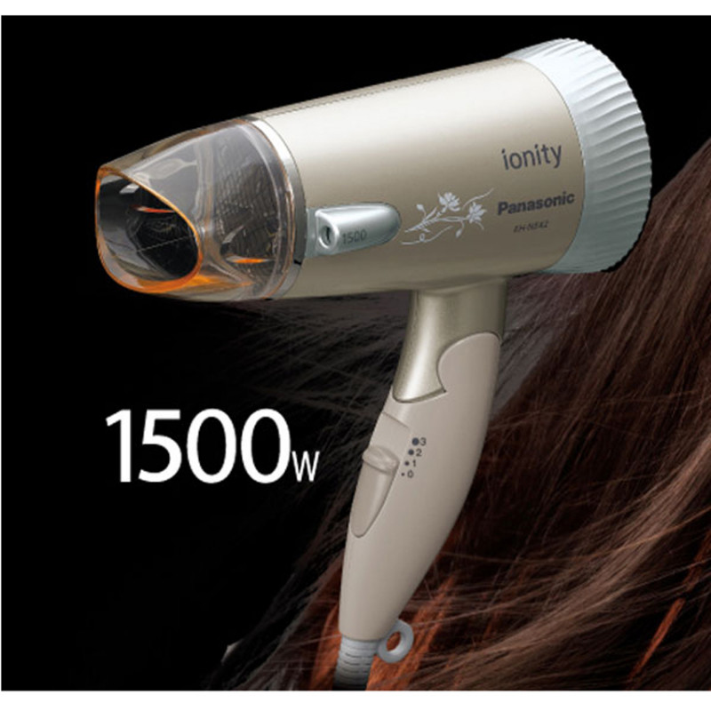 máy với công suất 1500W hoạt động cực kỳ mạnh mẽ có khả năng sấy khô tóc tự nhiên một cách nhanh chóng và hiệu quả.