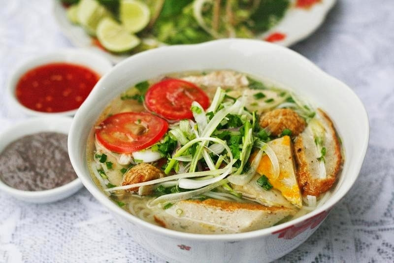 Quán bún cá Bà Hảo là một trong những quán ăn ngon nhất ở TP. Uông Bí, Quảng Ninh