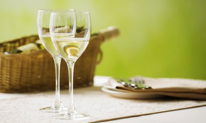 Việc sản xuất rượu vang bắt đầu từ thời La Mã