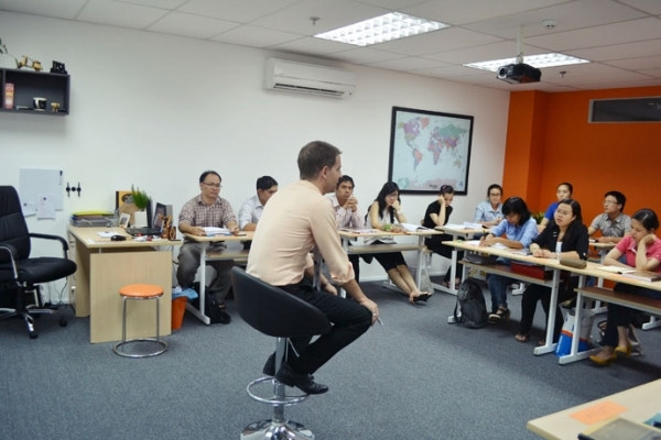 Một lớp học luyện IELTS của trung tâm KTDC