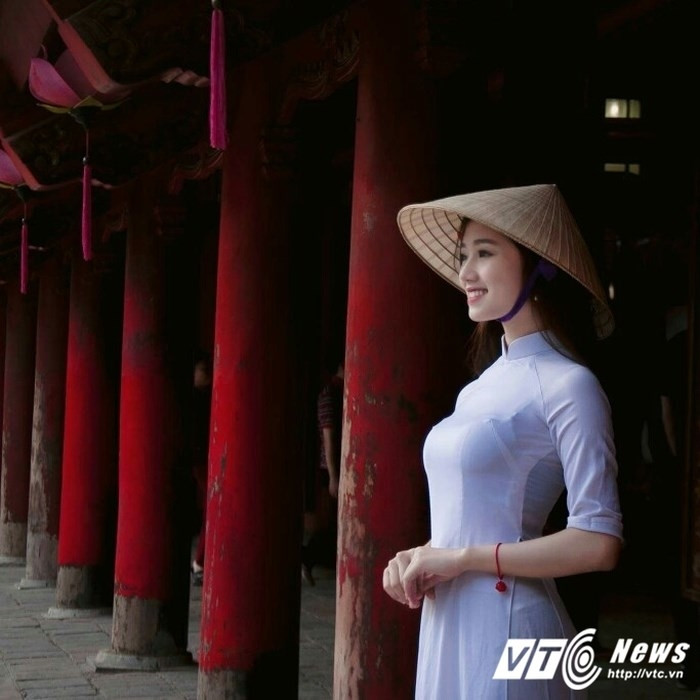 Nữ sinh Cao đẳng Du lịch Hà Nội tham gia khá nhiều các hoạt động văn hóa, văn nghệ, xã hội.