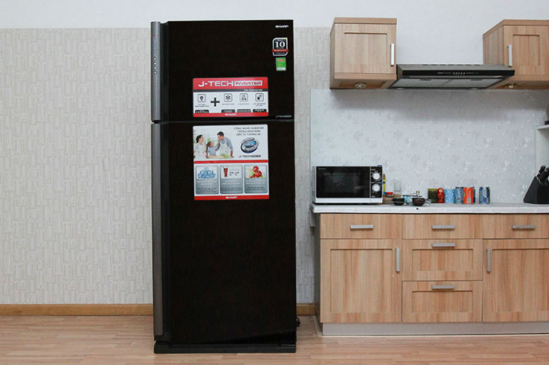 Tủ lạnh Sharp SJ-XP590PG-BK: