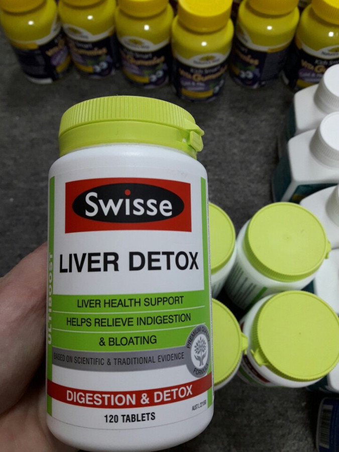 Swisse Ultiboost Liver Detox là một công thức chất lượng cao có chứa các loại thảo mộc truyền thống được sử dụng để giúp hỗ trợ chức năng gan và cải thiện chứng khó tiêu, đầy hơi.