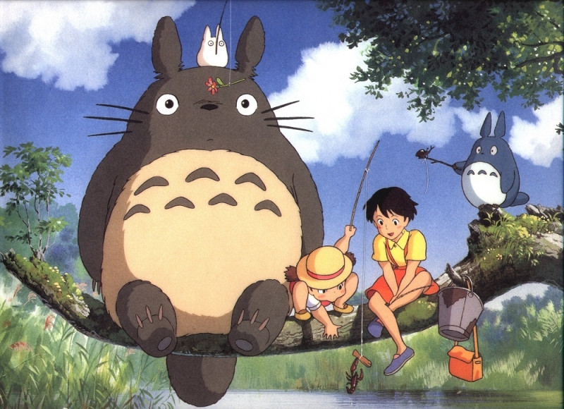 Totoro bên những người bạn nhỏ