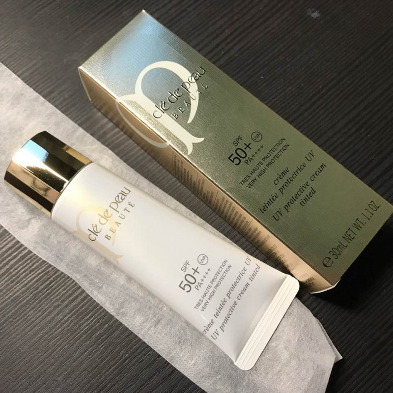 Kem tẩy trang Cle de Peau Beaute Cleansing Cream Oil