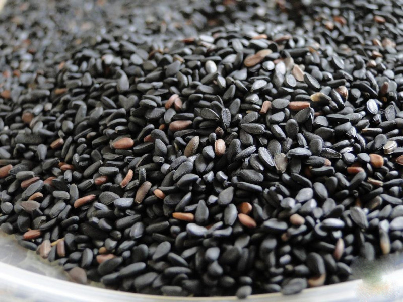 Hạt mè (vừng) đen là một trong những loại hạt có chứa vô số chất có lợi cho sức khỏe con người