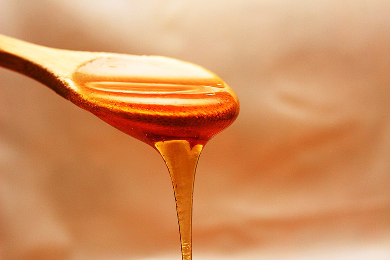 Cách chữa viêm mũi dị ứng bằng mật ong