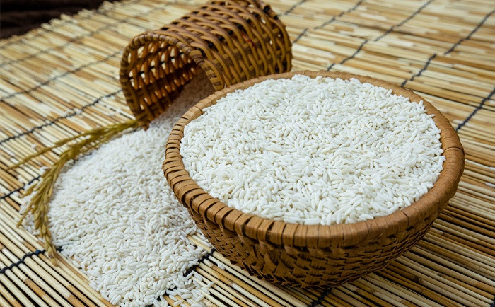 Một trong những phương pháp dân gian chữa bệnh giời leo được nhiều người sử dụng là dùng gạo nếp.