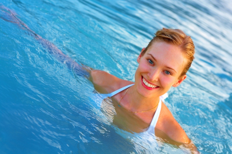 Bơi lội giúp ích rất nhiều cho sự phát triển của cơ và xương.