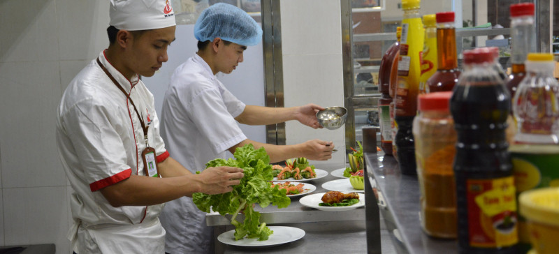 ﻿Bếp Lửa Việt đã trở thành đối tác tin cậy và uy ín cho nhiều trường học uy tín như: Trường THPT Nhân Việt, Trường THCS - THPT Hoa Sen...
