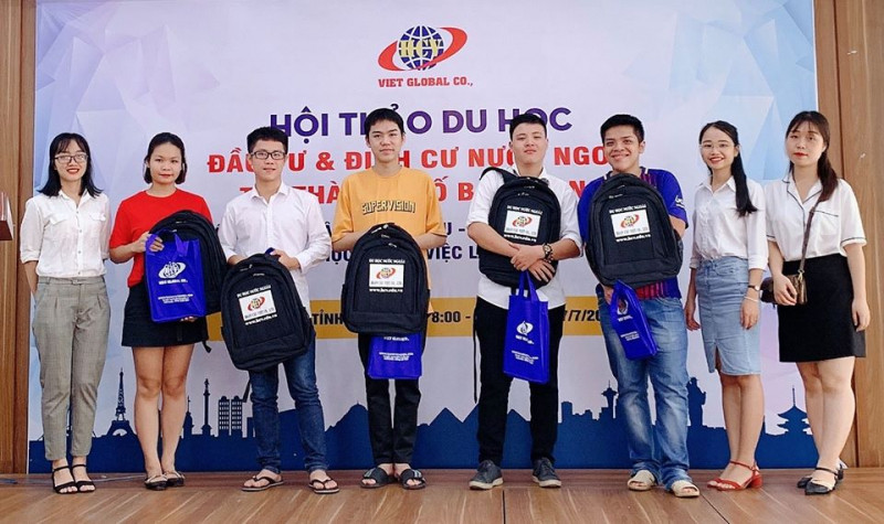 Tư vấn du học Việt Global Hà Nội