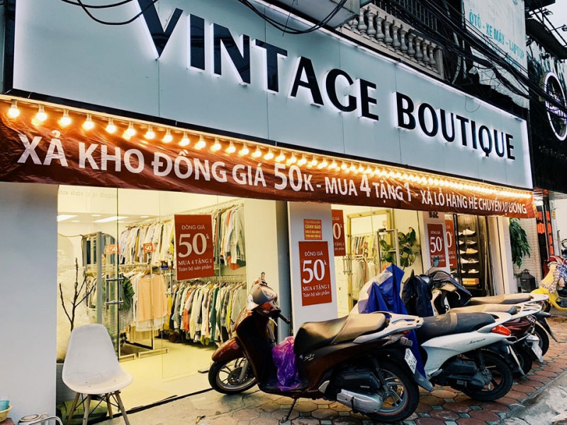 Với những cô nàng mê mẩn các món đồ Second-hand thì không còn xa lạ gì với Vintage Boutique