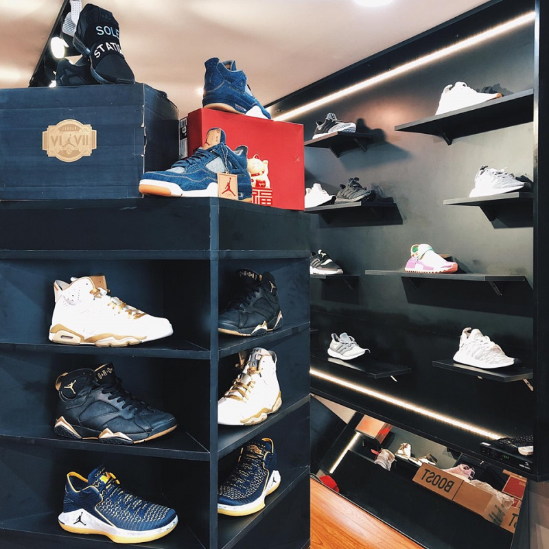 Sole Station hiện đang là một trong số các cửa hàng sneaker nổi tiếng nhất ở Sài thành