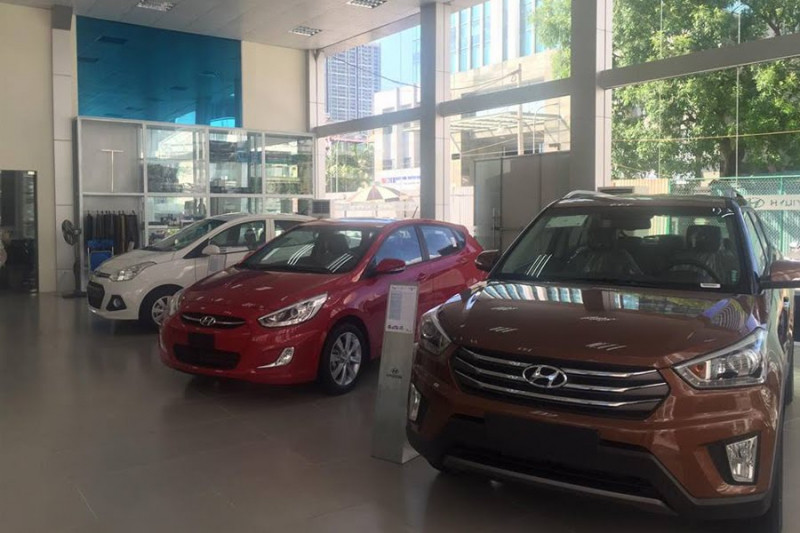 ﻿Phòng trưng bày xe của showroom Hyundai Lê Văn Lượng