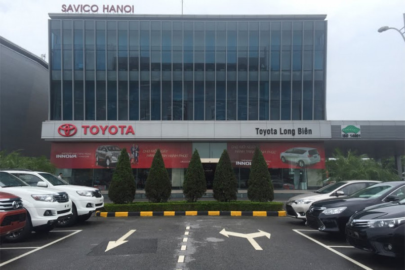 Showroom Toyota Long Biên