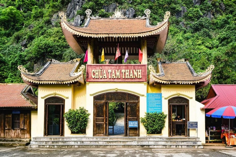 Tam Thanh không chỉ là một trong những ngồi chùa tâm linh mà còn là điểm du lịch nổi tiếng của Lạng Sơn