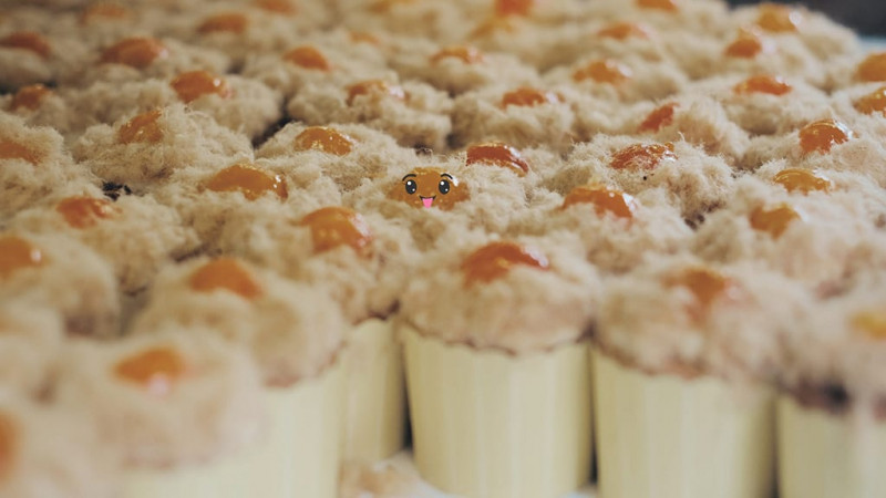 Bánh trứng muối tại Gyna Bao Tram bakery