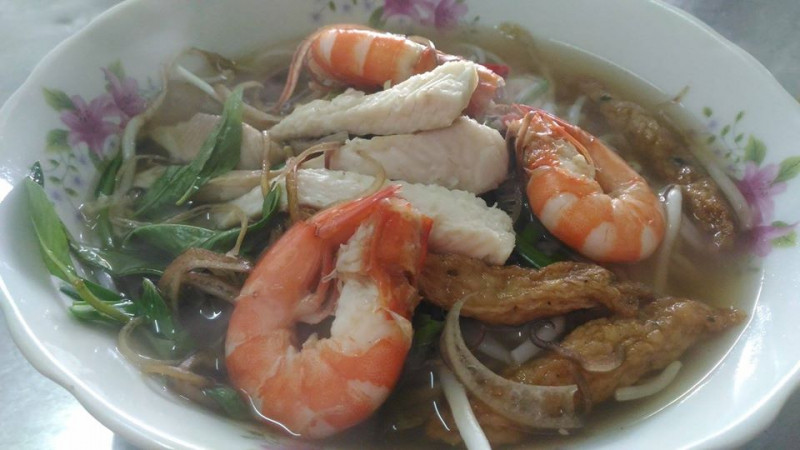 Bún nước lèo Xuân Yến