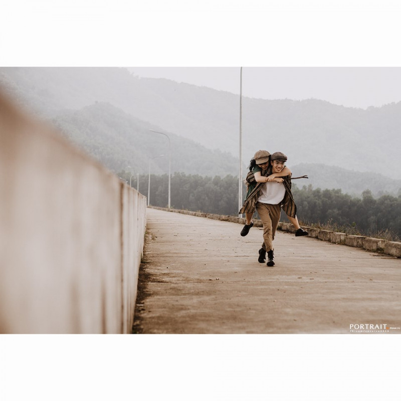 Ngoài ra, trong vòng 2 năm trở lại đây, Photograper Phạm Vũ cũng nhận chụp ảnh couple với rất nhiều bộ ảnh đẹp được các cặp đôi yêu thích