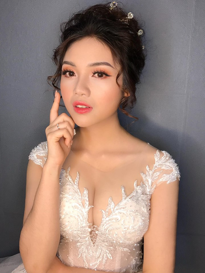 Dundun Bridal Makeup Studio