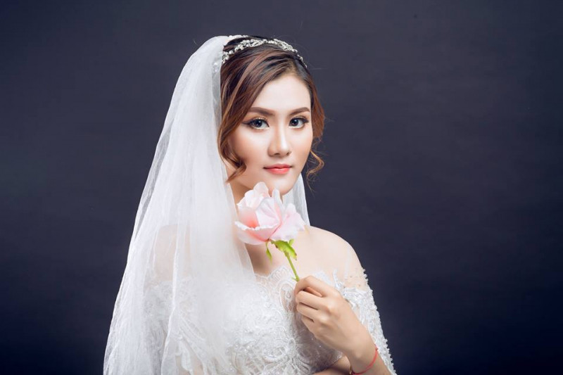 Nguyễn Tuyết Mục makeup (Kin Kin studio)