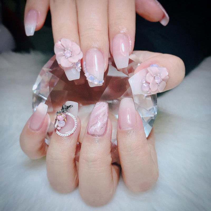 Linh Nails