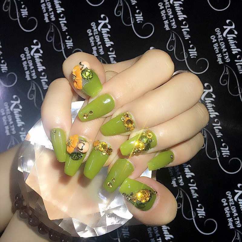 Khánh Nail Mi