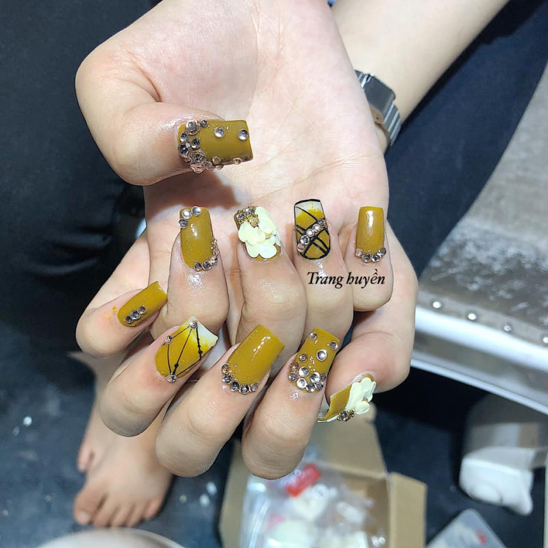 Trang Nail (Trang Huyền)