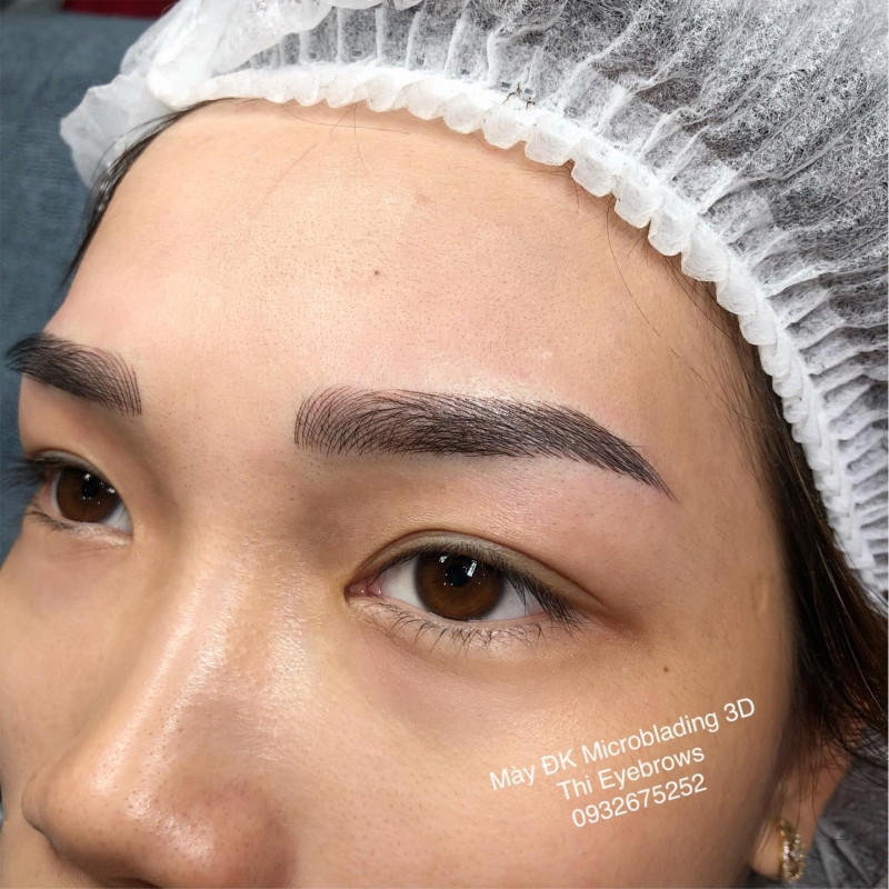 Thi EyesBrows