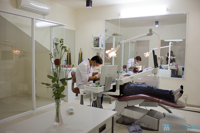 Khách hàng lấy cao răng tại Nha khoa Hoàn Mỹ Đà Nẵng