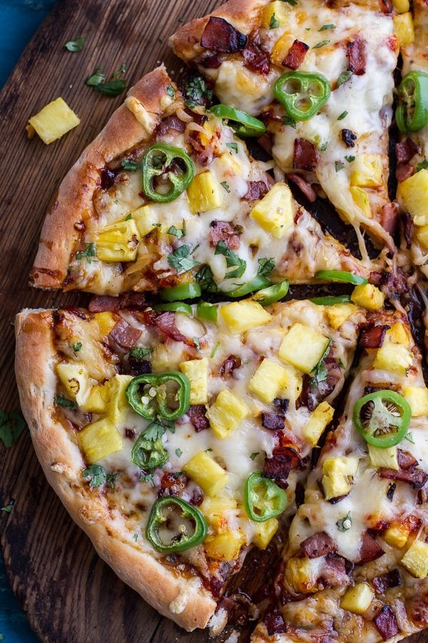 Món pizza cắt từng miếng